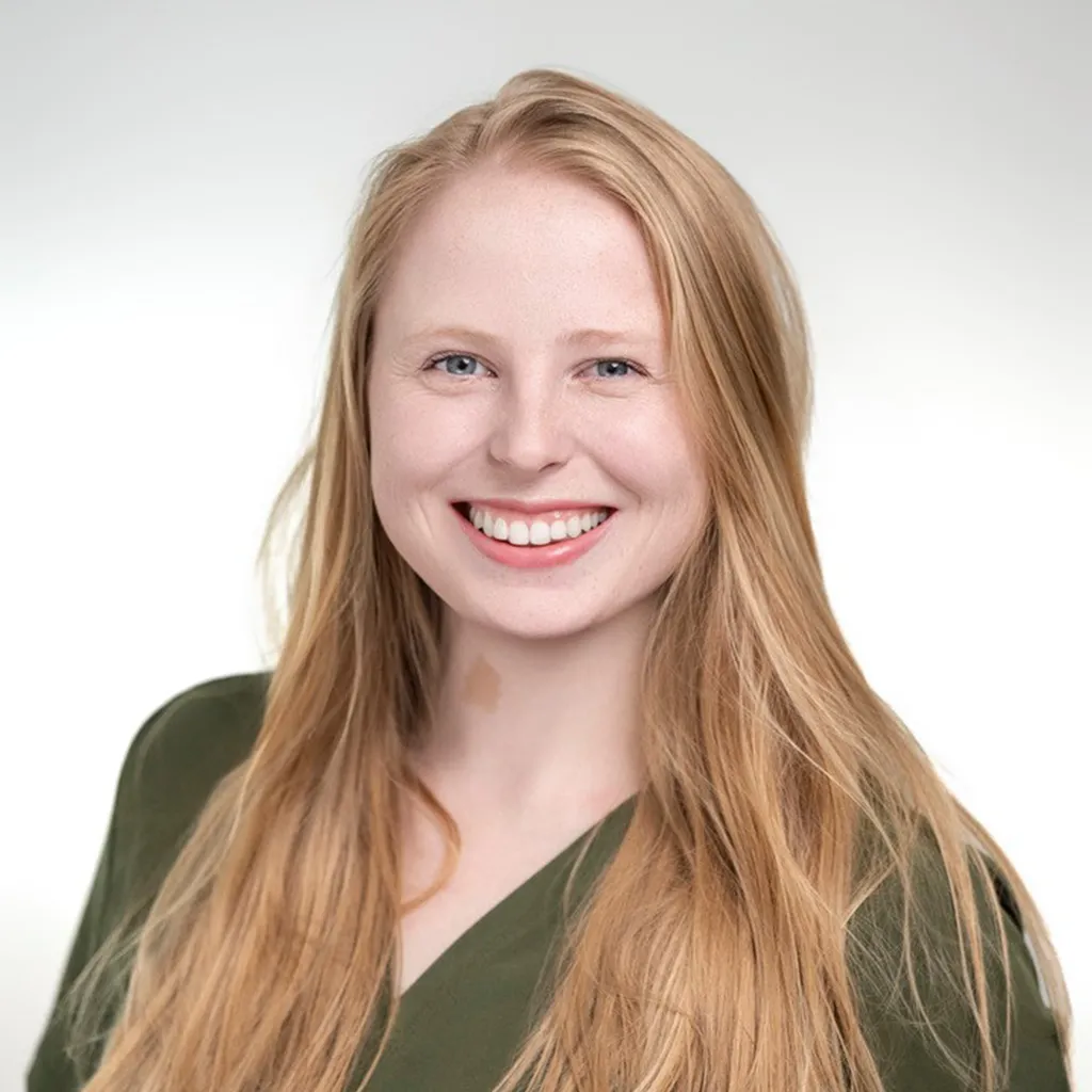 Kaitlyn, Administrative Assistant